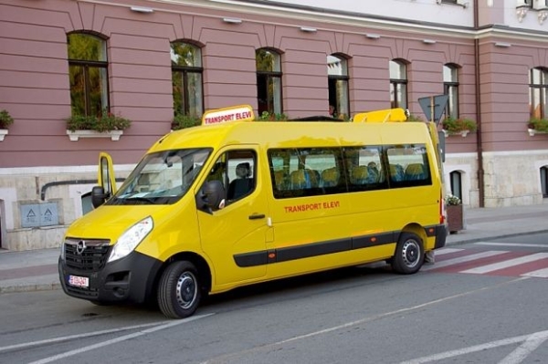 microbuz transport scolar